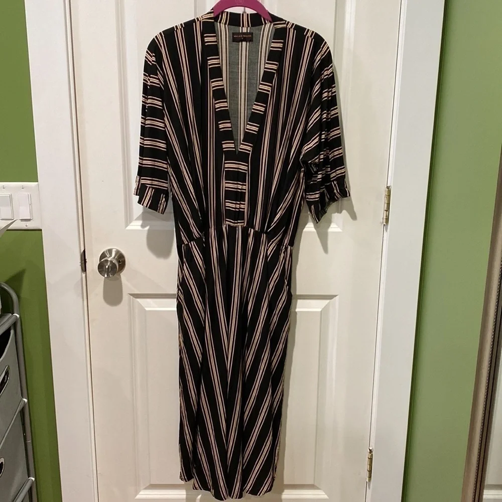 Kaftan Sexy V Neck Striped Midi Dress EUC